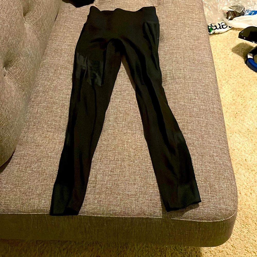 Athleta yoga pants
